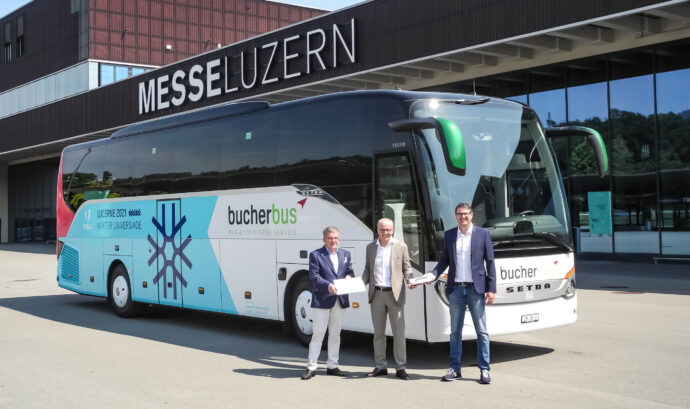 «Reisecar Götti» des neuen Bucher Bus im WU2021 Design
