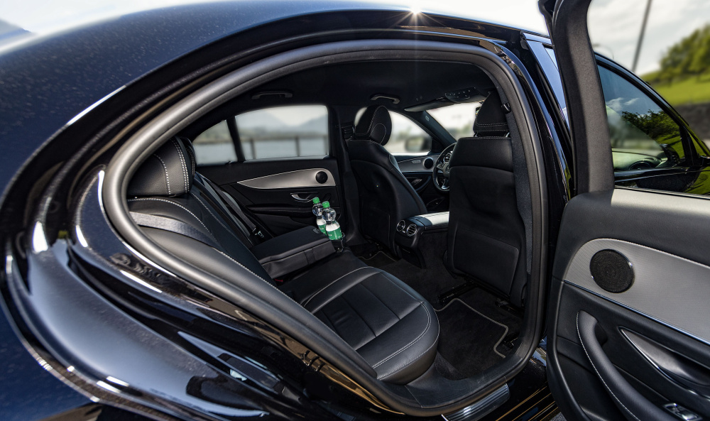 Sedan mercedes benz e klasse bucher travel dierikon 01