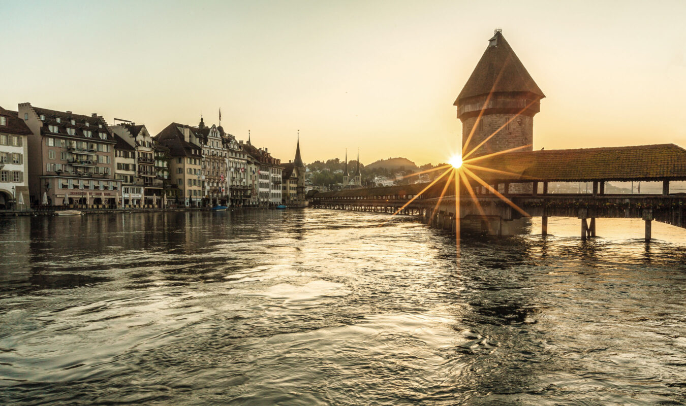 Lucerne kapellbruecke switzerland bucher travel dierikon 01